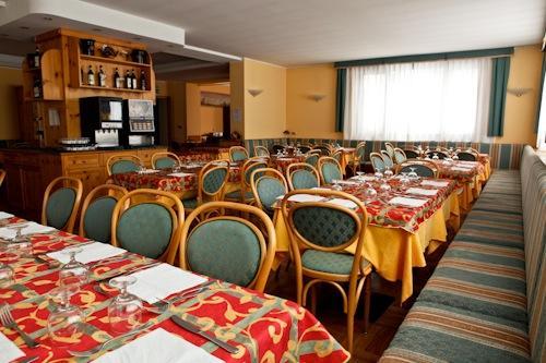 Hotel Posta 阿帕里卡 外观 照片